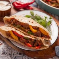 سجق تركي عيش بلدى